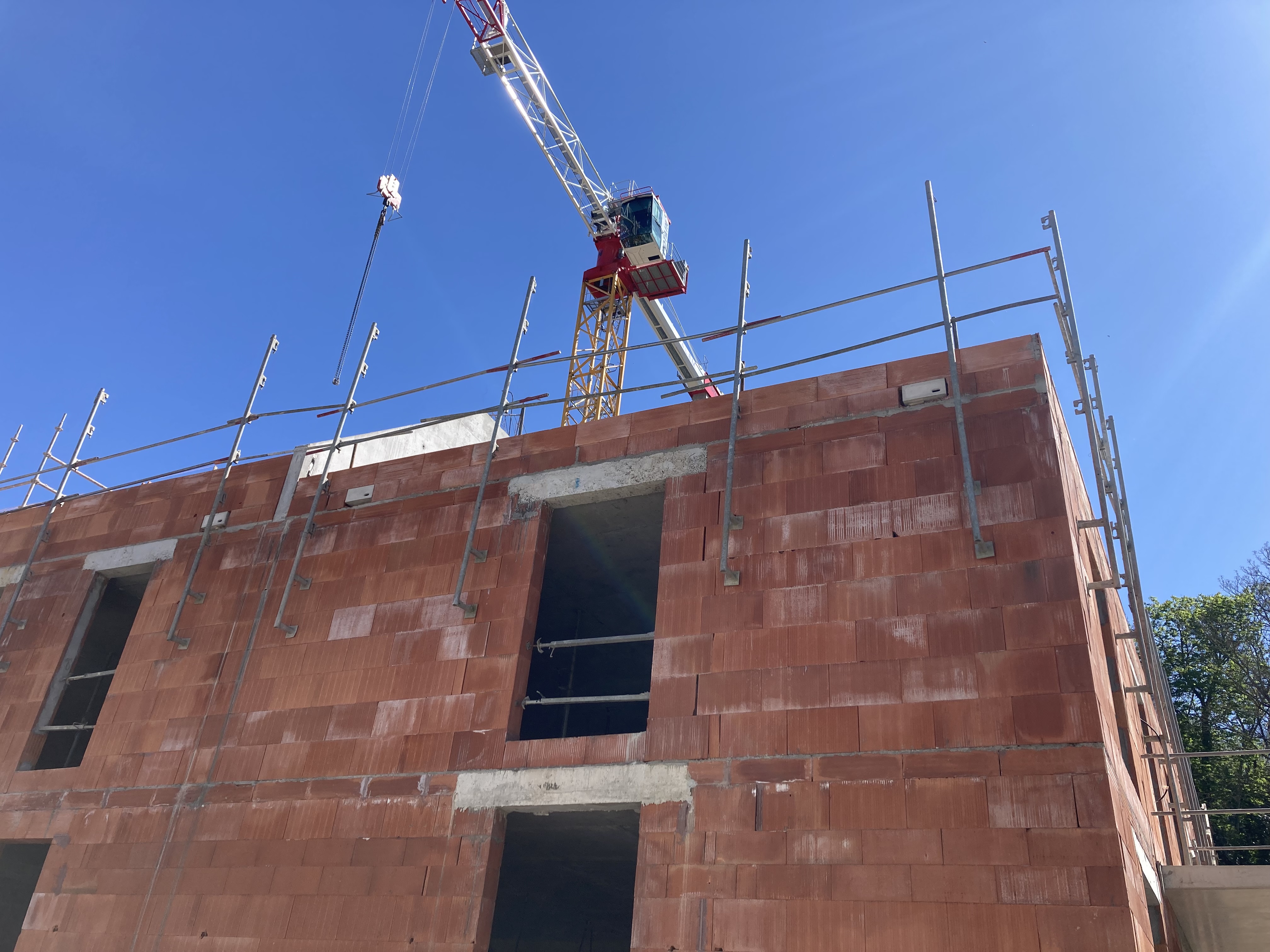 Nichoirs intégrés au cours de la construction d’un immeuble d’habitation